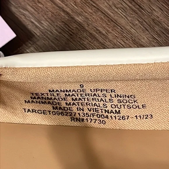 Wild Fable Elsa Mary Jane Ballet Flats with Memory Foam Insole New Cream size 9 - Picture 2 of 7